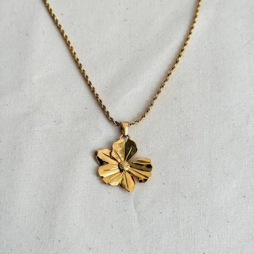 y2k flower pendant gold rope chain link necklace